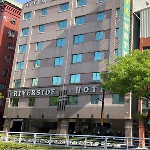 Riverside Hotel